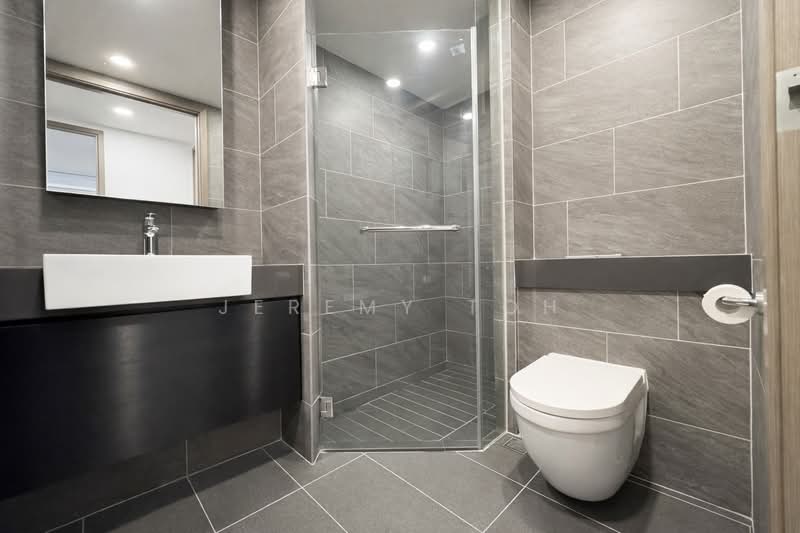 Affinity At Serangoon Condominium For Sale at S$ 1,430,000 | PropertyGuru Singapore - Bathroom