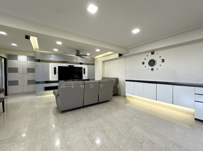 634 Bedok Reservoir Road HDB Flat For Sale at S$ 1,100,000 | PropertyGuru Singapore - Living Room