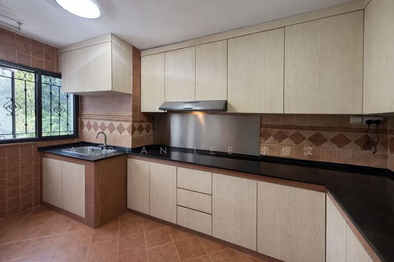 910 Jurong West Street 91 HDB Flat For Sale at S$ 650,000 | PropertyGuru Singapore - Kitchen