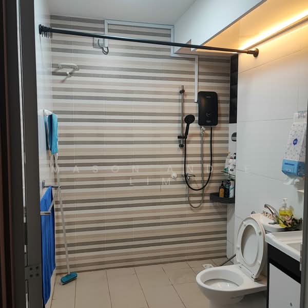 Blk 415D Northshore Drive, Northshore Drive, Room Rental, 120 sqft, HDB Flat For Rent, by Mason Andre Lim, 500080796 - Bathroom - PropertyGuru.com.sg