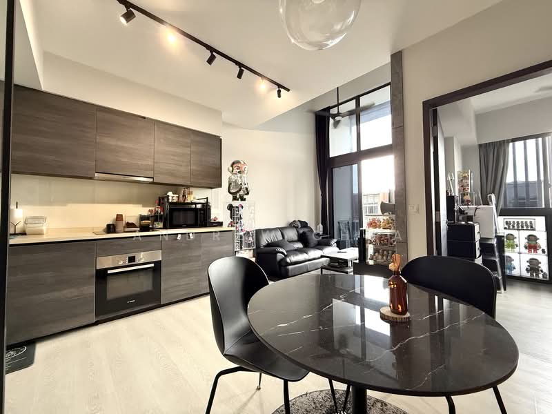 Sims Urban Oasis Condominium For Sale at S$ 1,480,000 | PropertyGuru Singapore - Kitchen