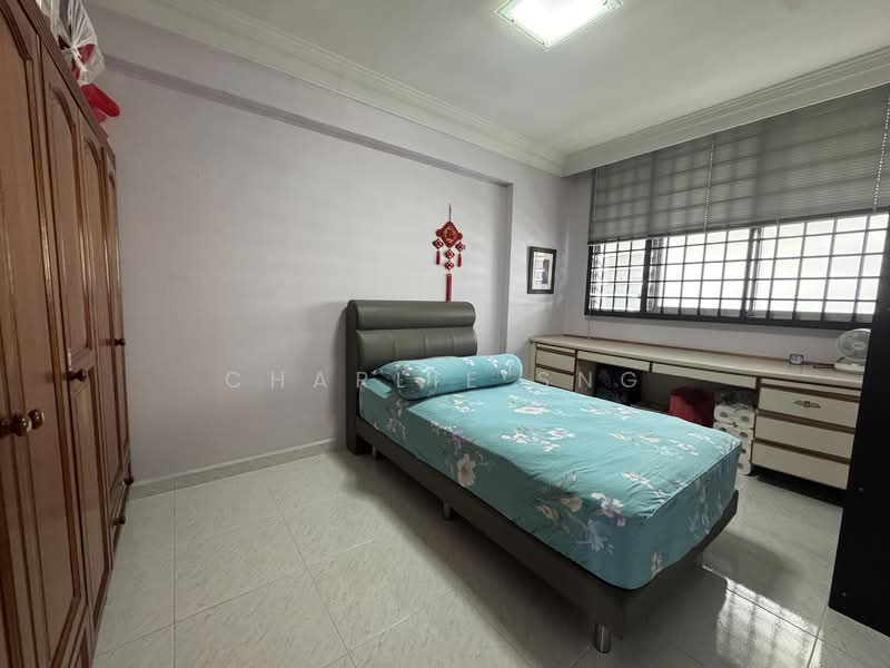 294 Choa Chu Kang Avenue 2 HDB Flat For Sale at S$ 599,000 | PropertyGuru Singapore - Bedroom