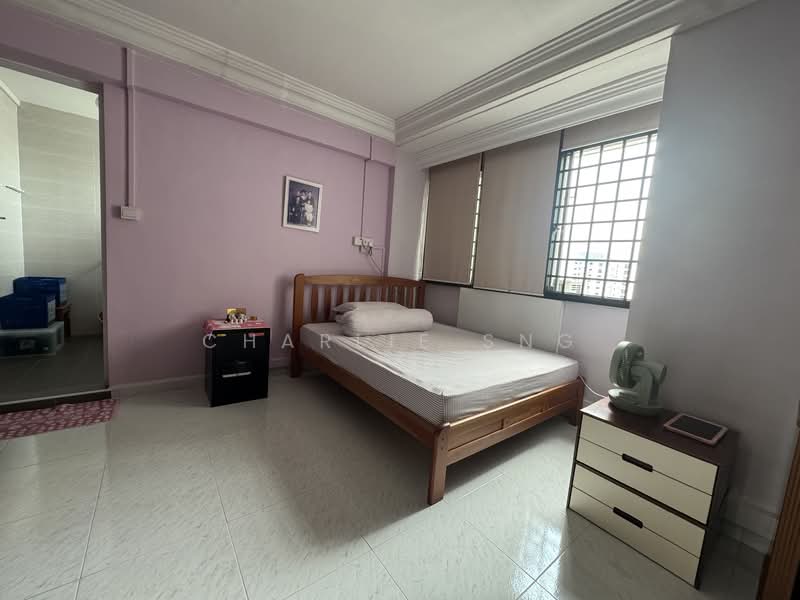 294 Choa Chu Kang Avenue 2 HDB Flat For Sale at S$ 599,000 | PropertyGuru Singapore - Bedroom