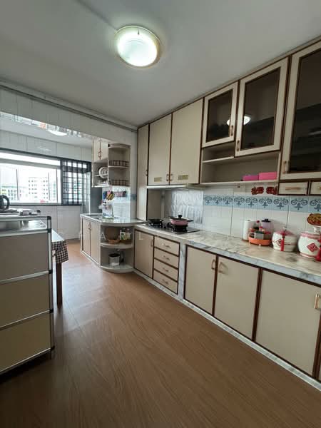 294 Choa Chu Kang Avenue 2 HDB Flat For Sale at S$ 599,000 | PropertyGuru Singapore - Kitchen
