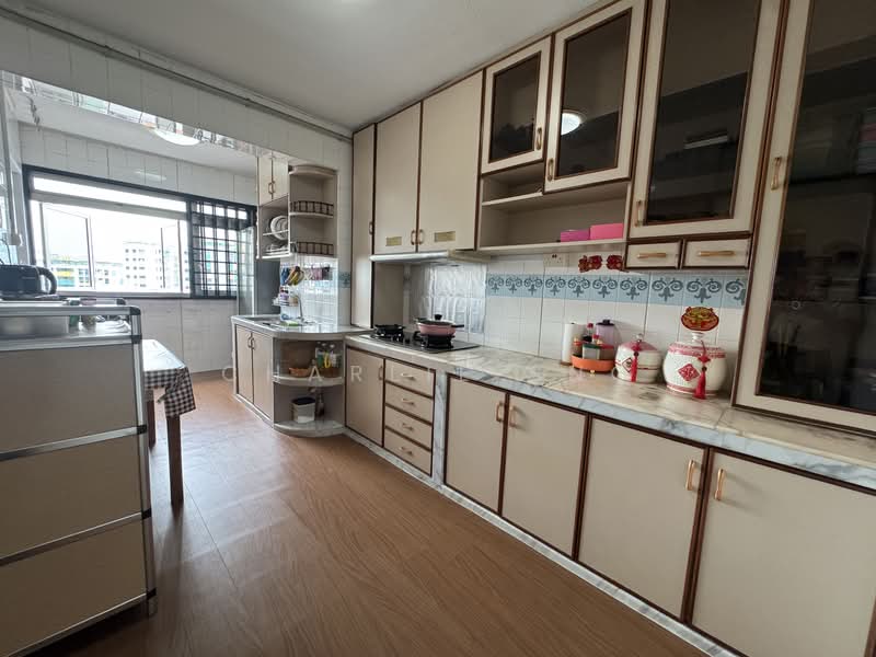 294 Choa Chu Kang Avenue 2 HDB Flat For Sale at S$ 599,000 | PropertyGuru Singapore - Kitchen