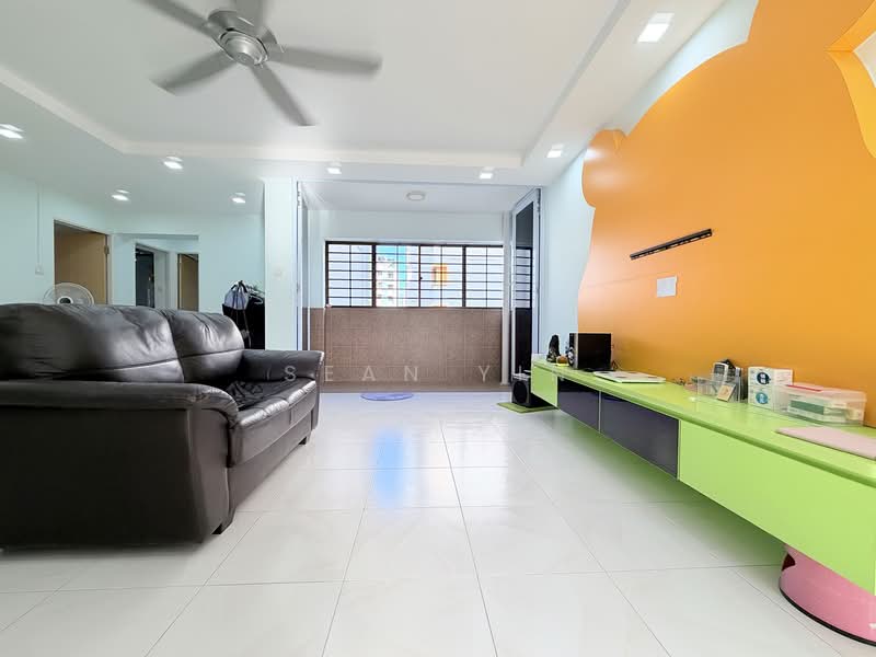 296B Compassvale Crescent HDB Flat For Sale at S$ 650,000 | PropertyGuru Singapore - Living Room