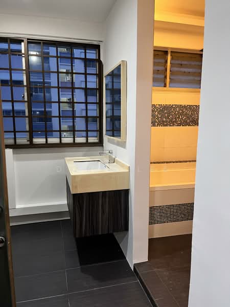 476 Pasir Ris Drive 6, 476 Pasir Ris Drive 6, Room Rental, 400 sqft, HDB Flat For Rent, by Doris Lee, 500080832 - Bathroom - PropertyGuru.com.sg