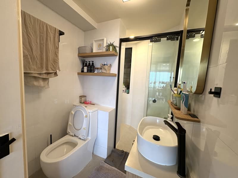 Hillcrest Arcadia Condominium For Sale at S$ 2,100,000 | PropertyGuru Singapore - Bathroom