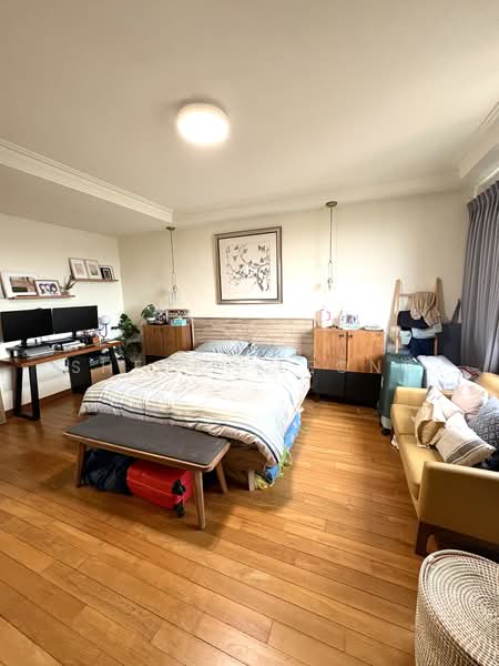 Hillcrest Arcadia Condominium For Sale at S$ 2,100,000 | PropertyGuru Singapore - Master Bedroom