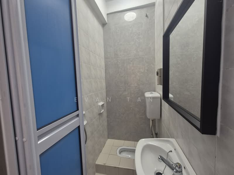 Simsville, 2 Geylang East Avenue 2, Room Rental, 80 sqft, Condominium For Rent, by Evan Tan, 500080846 - Bathroom - PropertyGuru.com.sg