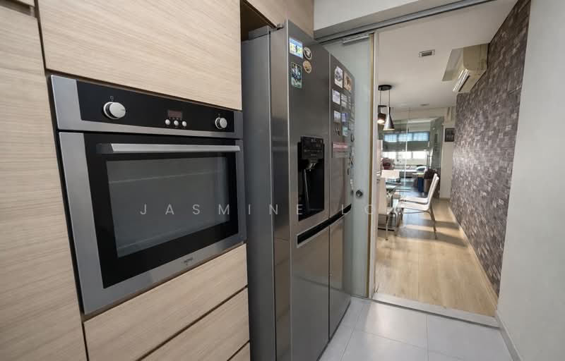 497H Tampines Street 45 HDB Flat For Sale at S$ 790,000 | PropertyGuru Singapore - Kitchen