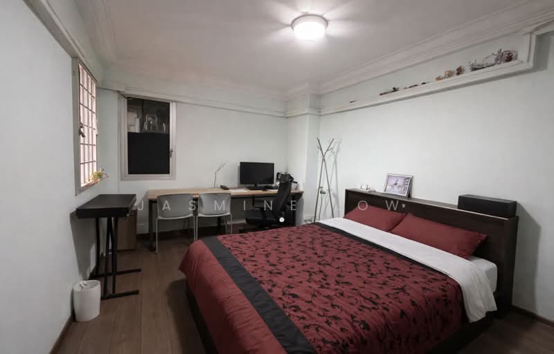 497H Tampines Street 45 HDB Flat For Sale at S$ 790,000 | PropertyGuru Singapore - Bedroom