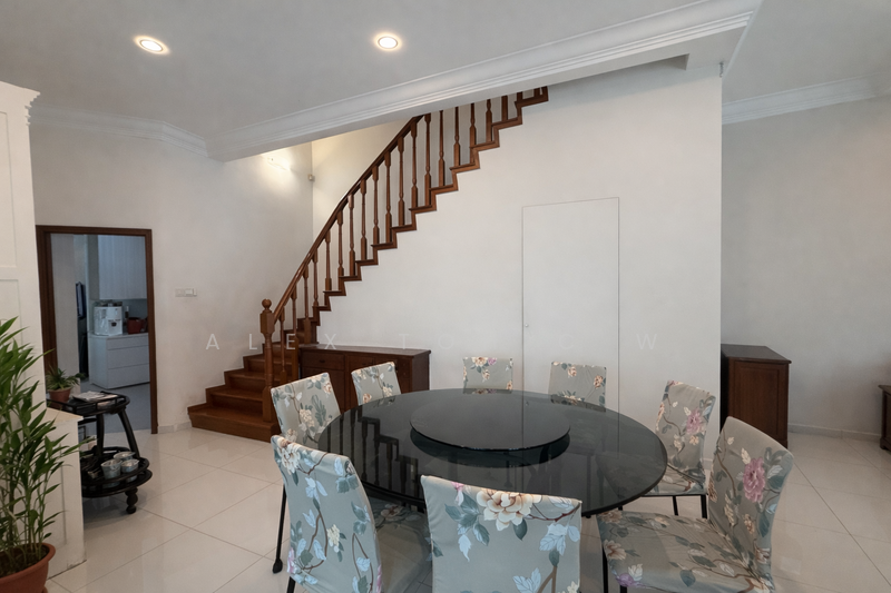 Semi Detached D16 Kew Estate Semi-Detached House For Sale at S$ 3,099,999 | PropertyGuru Singapore - Dining Room