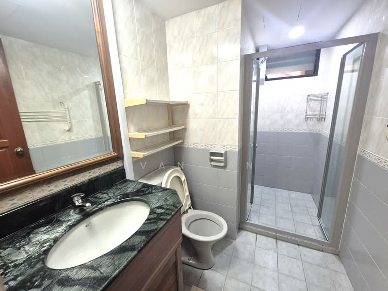 Simsville, 2 Geylang East Avenue 2, Room Rental, 120 sqft, Condominium For Rent, by Evan Tan, 500080863 - Bathroom - PropertyGuru.com.sg