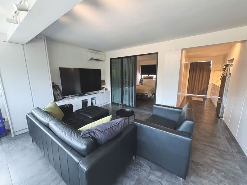 96 Aljunied Crescent HDB Flat For Sale at S$ 368,000 | PropertyGuru Singapore - Living Room