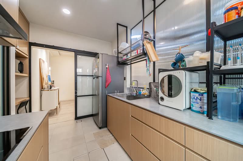 Sixth Avenue Terraced House For Sale at S$ 5,888,000 | PropertyGuru Singapore - Kitchen