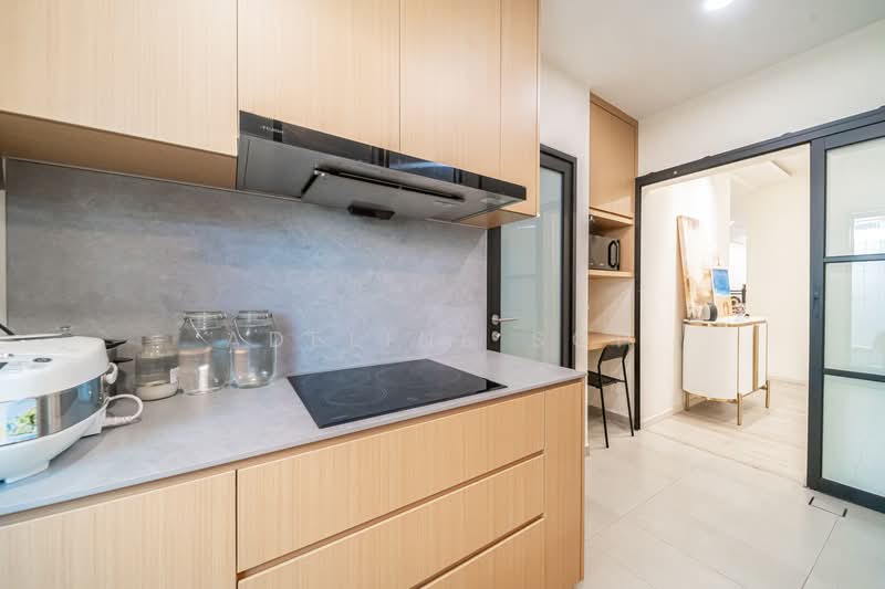 Sixth Avenue Terraced House For Sale at S$ 5,888,000 | PropertyGuru Singapore - Kitchen