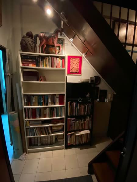 Exclusive Listing! Very Serious Seller! $ 1,113 PSF only!! Freehold Semi D for Sale @ Woodlands Park, Jalan Kasau, 5 Bedrooms, 2,000 sqft, Semi-Detached House For Sale, by Leslie Chan, 500080885 - Interior - PropertyGuru.com.sg
