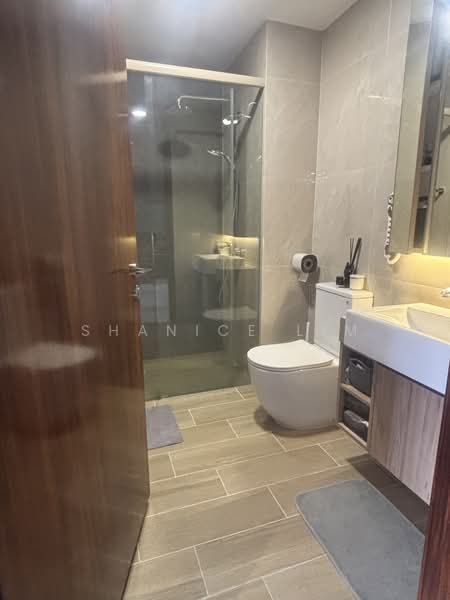 Urban Treasures Condominium For Sale at S$ 1,150,000 | PropertyGuru Singapore - Bathroom