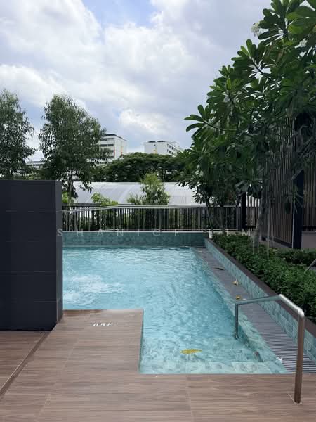 Urban Treasures Condominium For Sale at S$ 1,150,000 | PropertyGuru Singapore - Pool