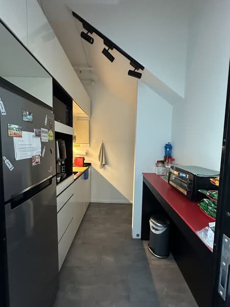 One Commonwealth, 1 Commonwealth Lane, 2,034 sqft, Light Industrial (B1) For Rent, by Jerron Lim, 500080890 - Kitchen - CommercialGuru.com.sg