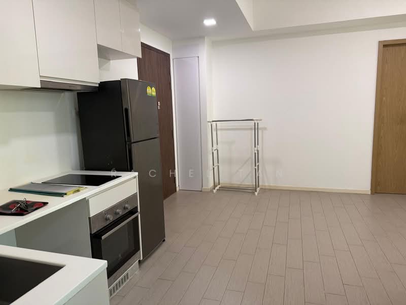Roots @ Transit Apartment For Sale at S$ 900,000 | PropertyGuru Singapore - Kitchen