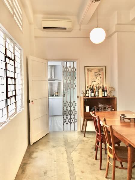 Rarely Available Blair Plain Conservation - Walk Up Apartment, Everton Road / Blair Road / Spottiswoode Park Road, 2 Bedrooms, 1,000 sqft, Conservation House For Rent, by JO Tan, 500080900 - Kitchen - PropertyGuru.com.sg