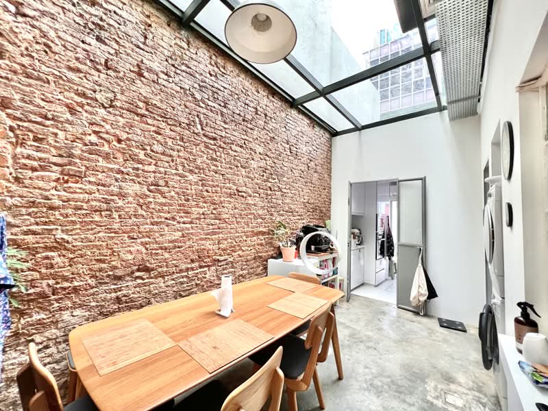 Rarely Available Blair Plain Conservation - Walk Up Apartment, Everton Road / Blair Road / Spottiswoode Park Road, 2 Bedrooms, 1,400 sqft, Conservation House For Rent, by JO Tan, 500080900 - Dining Room - PropertyGuru.com.sg