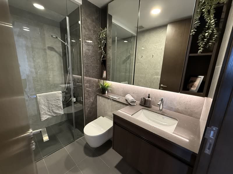 Tembusu Grand Condominium For Sale at S$ 1,950,000 | PropertyGuru Singapore - Bathroom