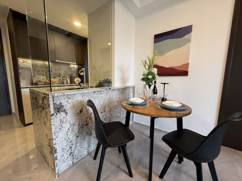 Tembusu Grand Condominium For Sale at S$ 1,950,000 | PropertyGuru Singapore - Kitchen