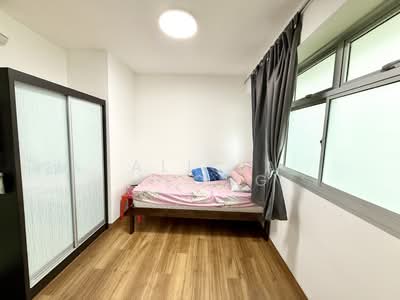 For Sale - 102B Canberra Street