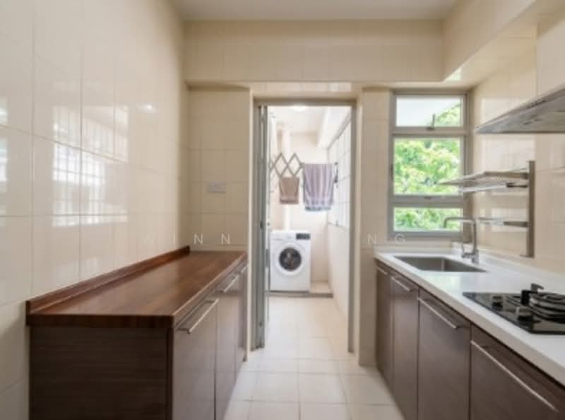 303C Punggol Central HDB Flat For Sale at S$ 750,000 | PropertyGuru Singapore - Kitchen