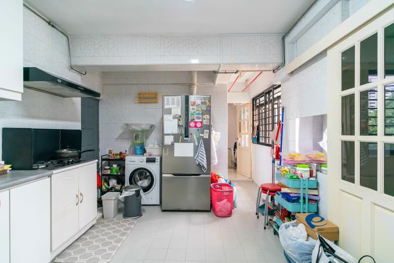 Lagoon View Apartment For Sale at S$ 1,990,000 | PropertyGuru Singapore - Kitchen