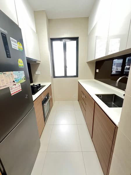 Stirling Residences, 21 Stirling Road, Room Rental, 100 sqft, Condominium For Rent, by Zheng Chao, 500080913 - Kitchen - PropertyGuru.com.sg