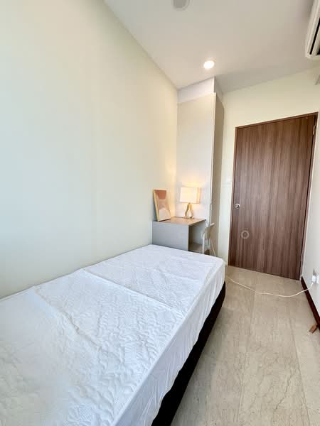Sunglade, 1 Serangoon Avenue 2, Room Rental, 80 sqft, Condominium For Rent, by Zheng Chao, 500080920 - Bedroom - PropertyGuru.com.sg