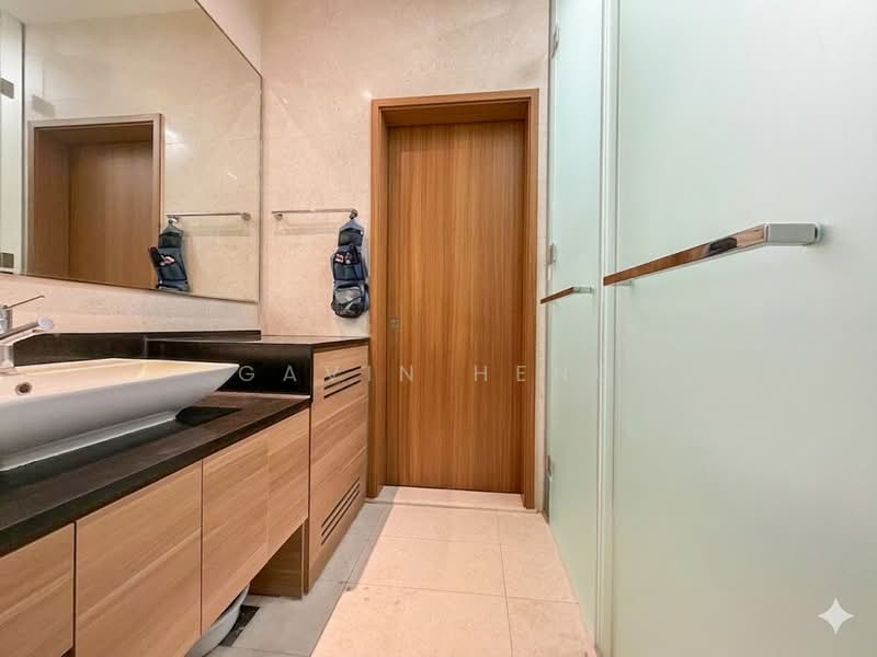 Watertown Condominium For Sale at S$ 1,600,000 | PropertyGuru Singapore - Bathroom