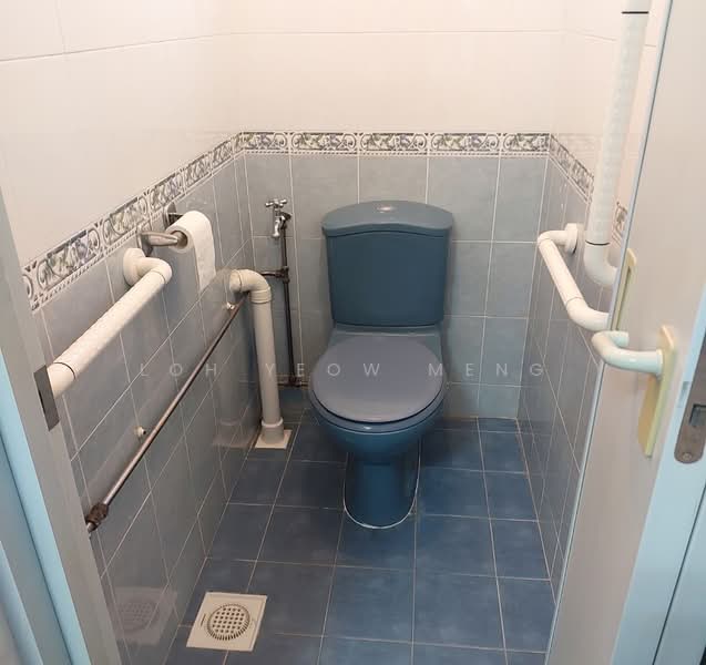 34 Whampoa West HDB Flat For Sale at S$ 488,000 | PropertyGuru Singapore - Bathroom