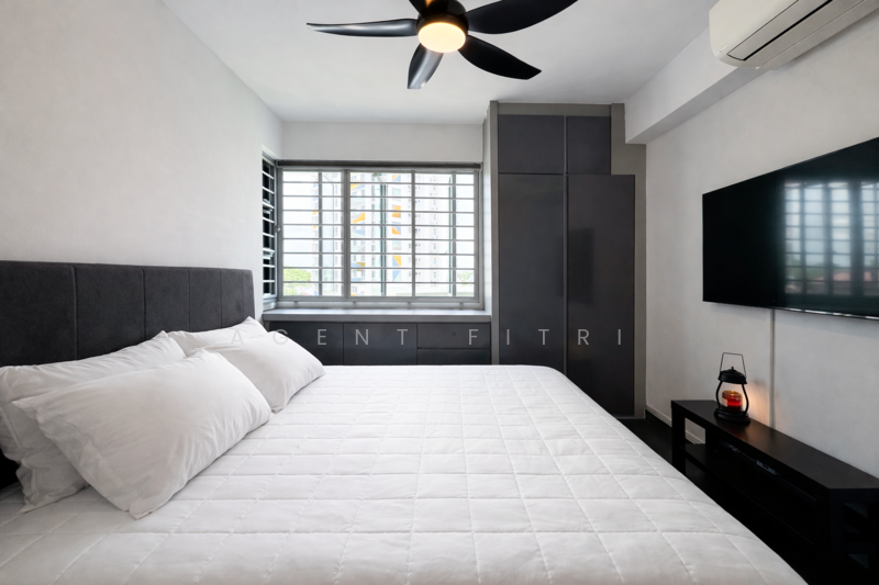 452A Sengkang West Way HDB Flat For Sale at S$ 660,000 | PropertyGuru Singapore - Bedroom