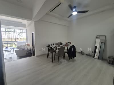 For Rent - Lakepoint Condo