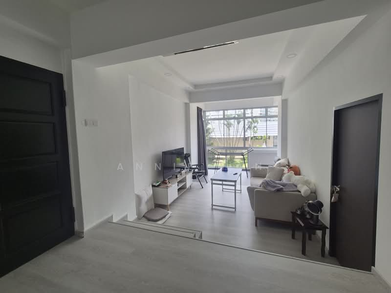 Lakepoint Condo, 2 Lakepoint Drive, 2 Bedrooms, 915 sqft, Condominium For Rent, by Annie Tan, 500080958 - Living Room - PropertyGuru.com.sg