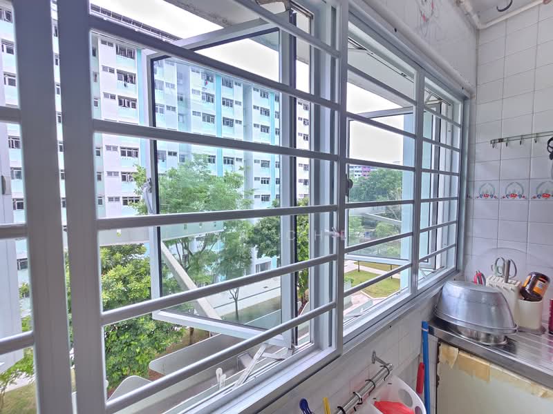 624 Ang Mo Kio Avenue 4 HDB Flat For Sale at S$ 450,000 | PropertyGuru Singapore - View