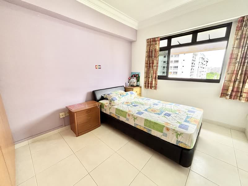 683A Woodlands Drive 62 HDB Flat For Sale at S$ 632,888 | PropertyGuru Singapore - Bedroom