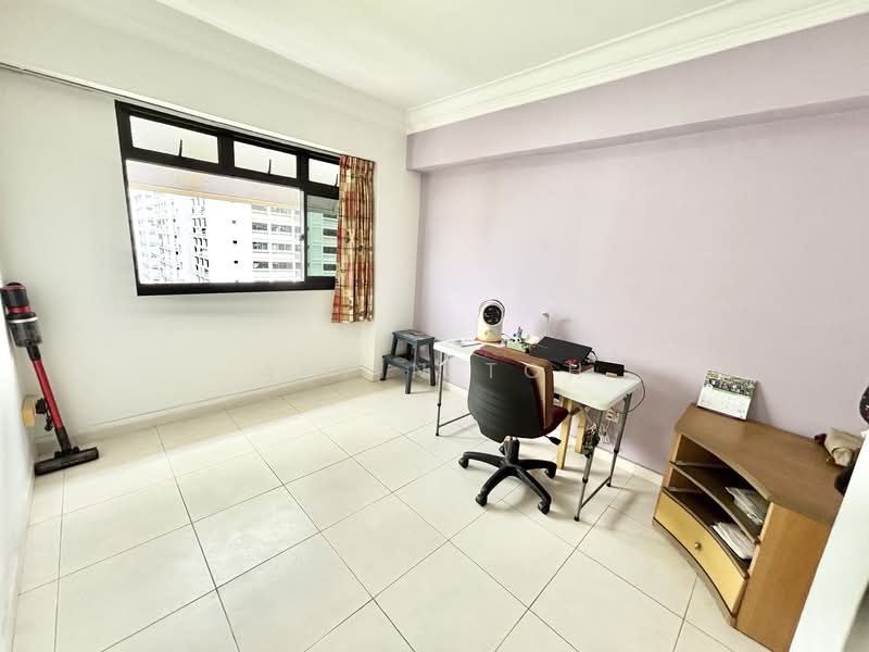 683A Woodlands Drive 62 HDB Flat For Sale at S$ 632,888 | PropertyGuru Singapore - Study