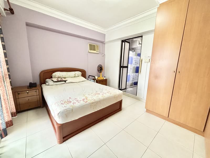 683A Woodlands Drive 62 HDB Flat For Sale at S$ 632,888 | PropertyGuru Singapore - Bedroom