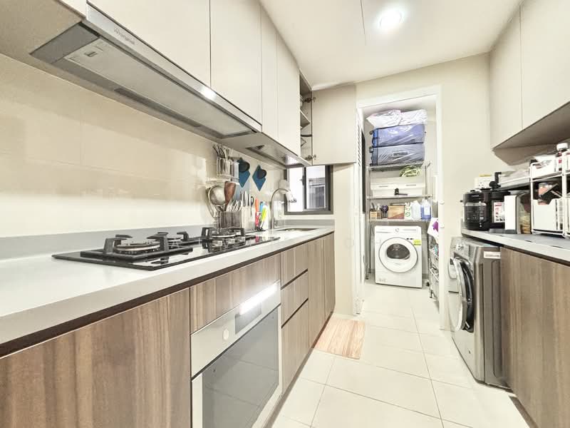 Parc Life Executive Condominium For Sale at S$ 1,350,000 | PropertyGuru Singapore - Kitchen