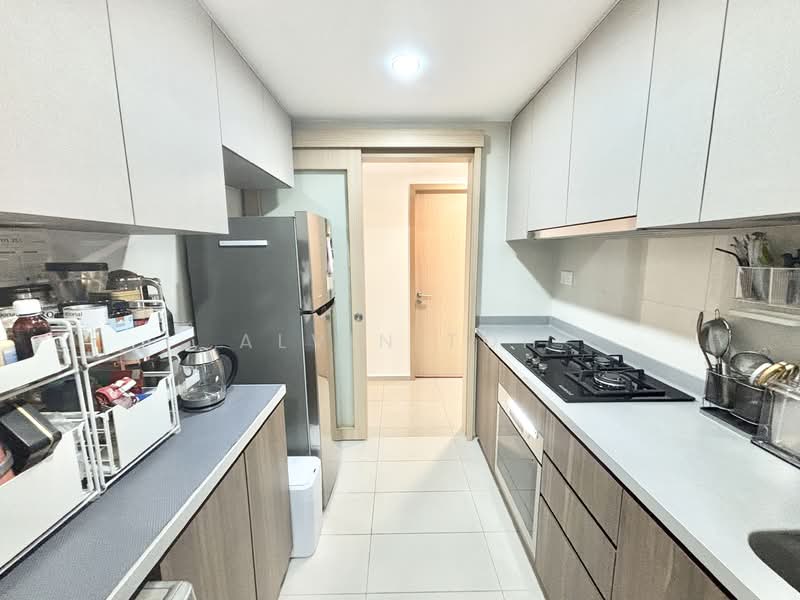 Parc Life Executive Condominium For Sale at S$ 1,350,000 | PropertyGuru Singapore - Kitchen