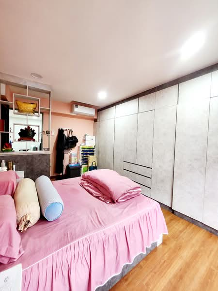 4B Saint George's Lane HDB Flat For Sale at S$ 1,238,000 | PropertyGuru Singapore - Bedroom