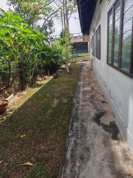 Potential Subdivision! Huge Land Size - 5,235 sqft Detached House For Sale at S$ 12,800,000 | PropertyGuru Singapore - Exterior