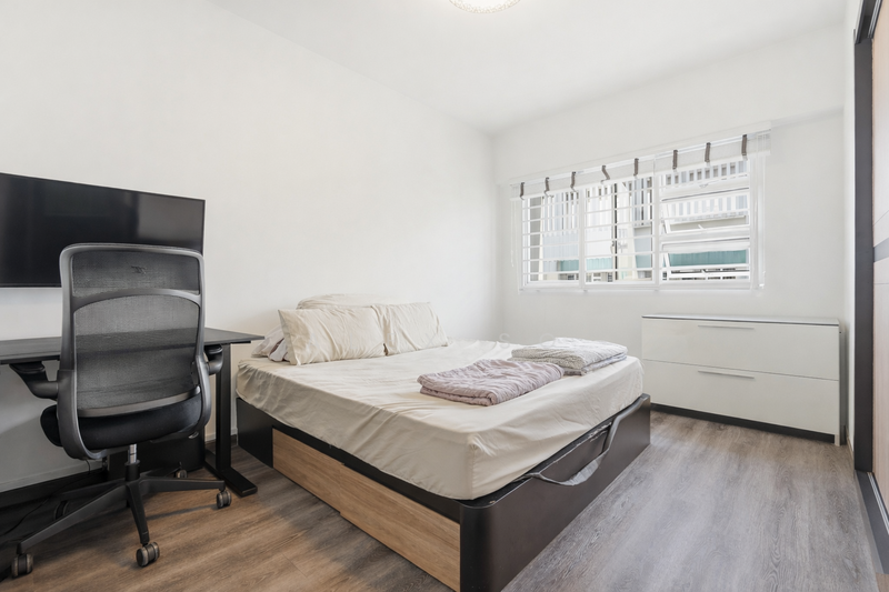 785D Woodlands Rise HDB Flat For Sale at S$ 650,000 | PropertyGuru Singapore - Master Bedroom