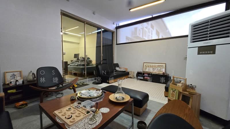 15 Sunrise Place Corner Terrace For Sale at S$ 5,500,000 | PropertyGuru Singapore - Living Room